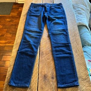 Joes’s flawless “The Charlie” high-rise skinny dark wash copped jeans, Size 29
